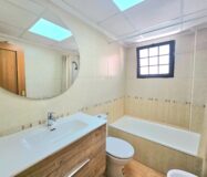 Дом в Торревьехе 91 кв.м с террасой у моря