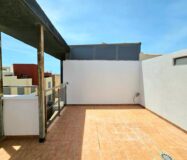 Дом в Торревьехе 91 кв.м с террасой у моря