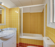 Таунхаус с террасой и садом в Касарес, 3 спальни 83 кв.м