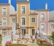 Таунхаус с террасой и садом в Касарес, 3 спальни 83 кв.м