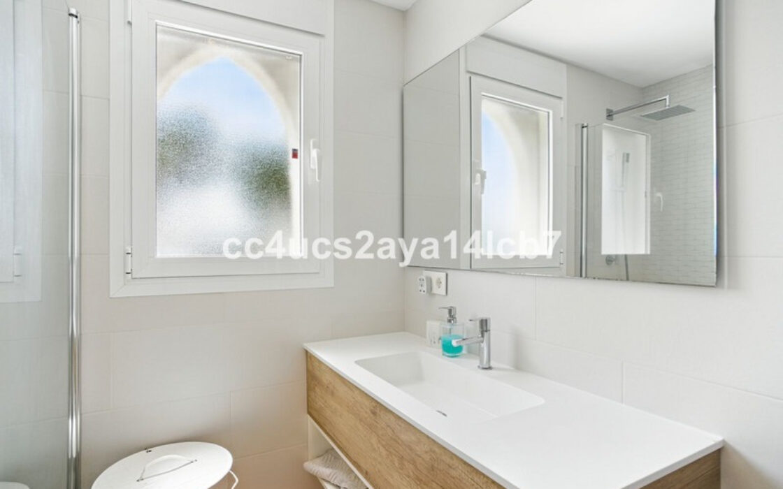 Таунхаус в Новой Андалусии 110 кв.м с террасой и мебелью