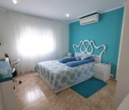 Будинок в Торрев’єсі 311 кв.м з терасою та басейном