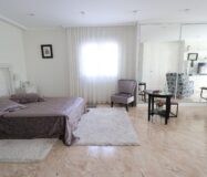 Будинок в Торрев’єсі 311 кв.м з терасою та басейном