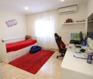 Будинок в Торрев’єсі 311 кв.м з терасою та басейном