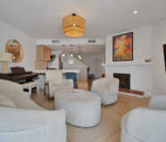 Таунхаус в Золотой Миле 233 кв.м с террасой и мебелью