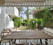 Таунхаус в Золотой Миле 233 кв.м с террасой и мебелью