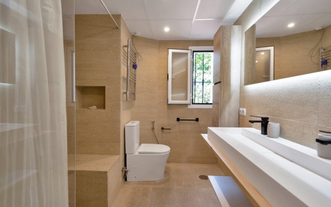 Таунхаус в Золотой Миле 233 кв.м с террасой и мебелью