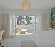 Таунхаус в Золотой Миле 233 кв.м с террасой и мебелью