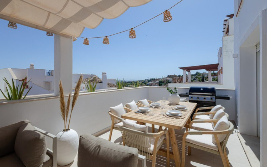 Пентхаус в Нуэва Андалусия с террасой, 119 кв.м.