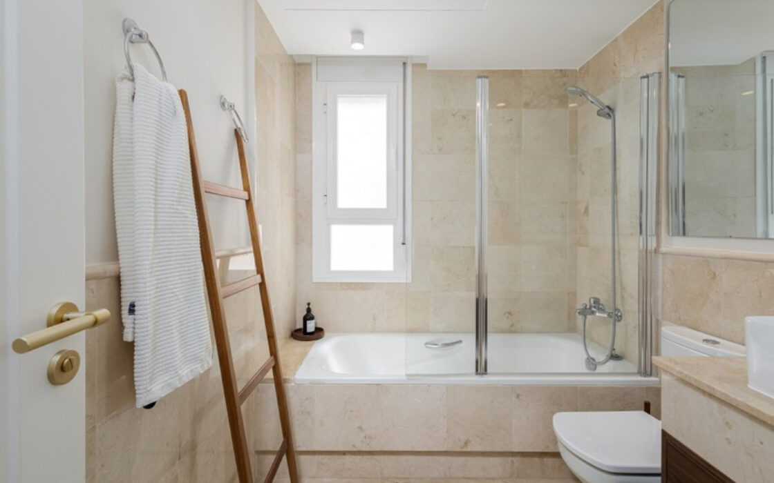 Пентхаус в Нуэва Андалусия с террасой, 119 кв.м.