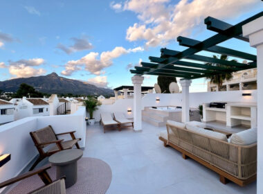 Пентхаус в Нуэва Андалусия, 137 кв.м, с террасой