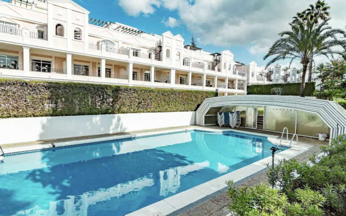 Пентхаус в Нуэва Андалусия, 137 кв.м, с террасой