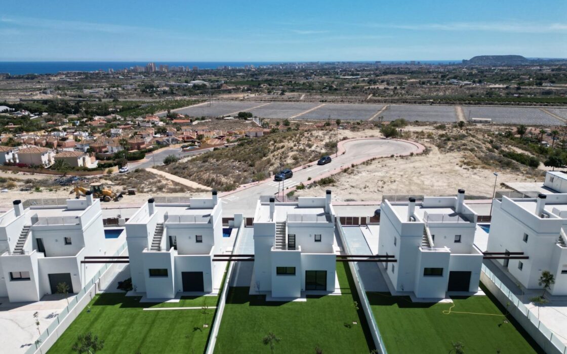 Вилла с террасой и панорамным видом в Мучамеле 326 кв.м