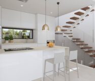 Новобудова з 3 спальнями у Фінестраті біля моря з басейном