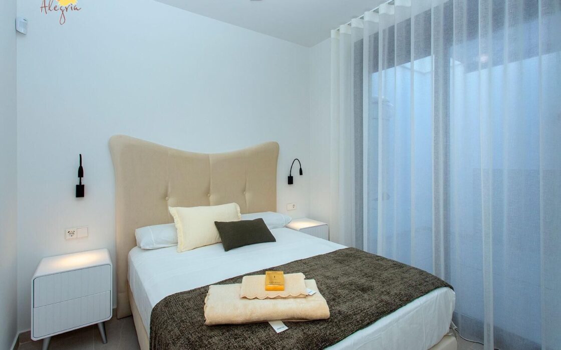 Дуплекс у моря в Пилар де ла Орадада, 125 кв.м, терраса