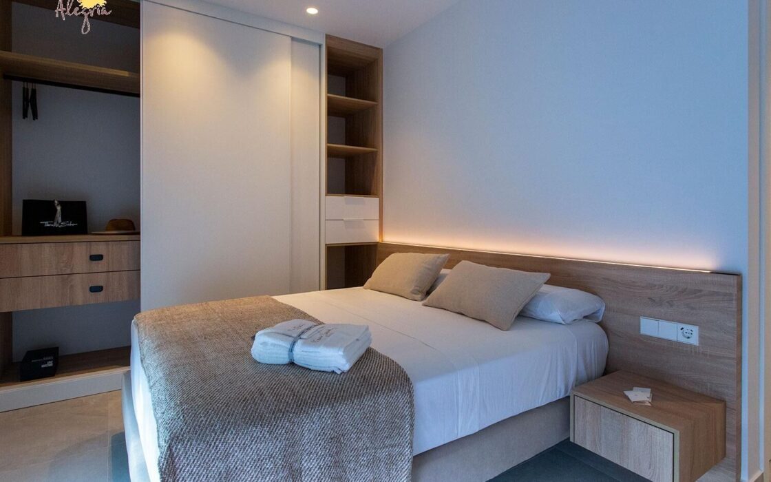 Дуплекс у моря в Пилар де ла Орадада, 125 кв.м, терраса