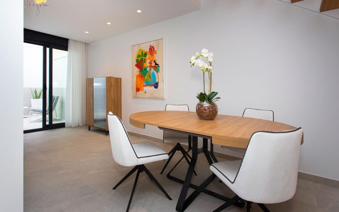 Дуплекс у моря в Пилар де ла Орадада, 125 кв.м, терраса