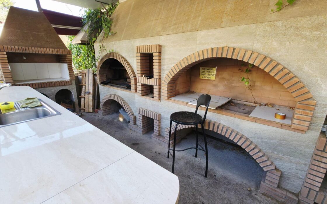 Будинок в Аліканте, 233.4 кв.м, тераса, 800 м до моря