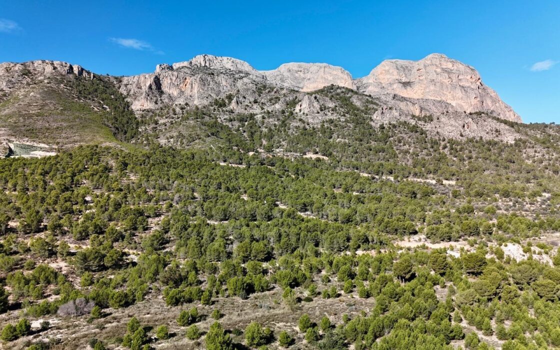 Современная вилла в Полопе с видом на горы, 150 кв.м