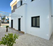 Современная вилла в Полопе с видом на горы, 150 кв.м