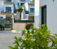 Современная вилла в Полопе с видом на горы, 150 кв.м