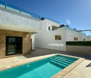 Современная вилла в Полопе с видом на горы, 150 кв.м