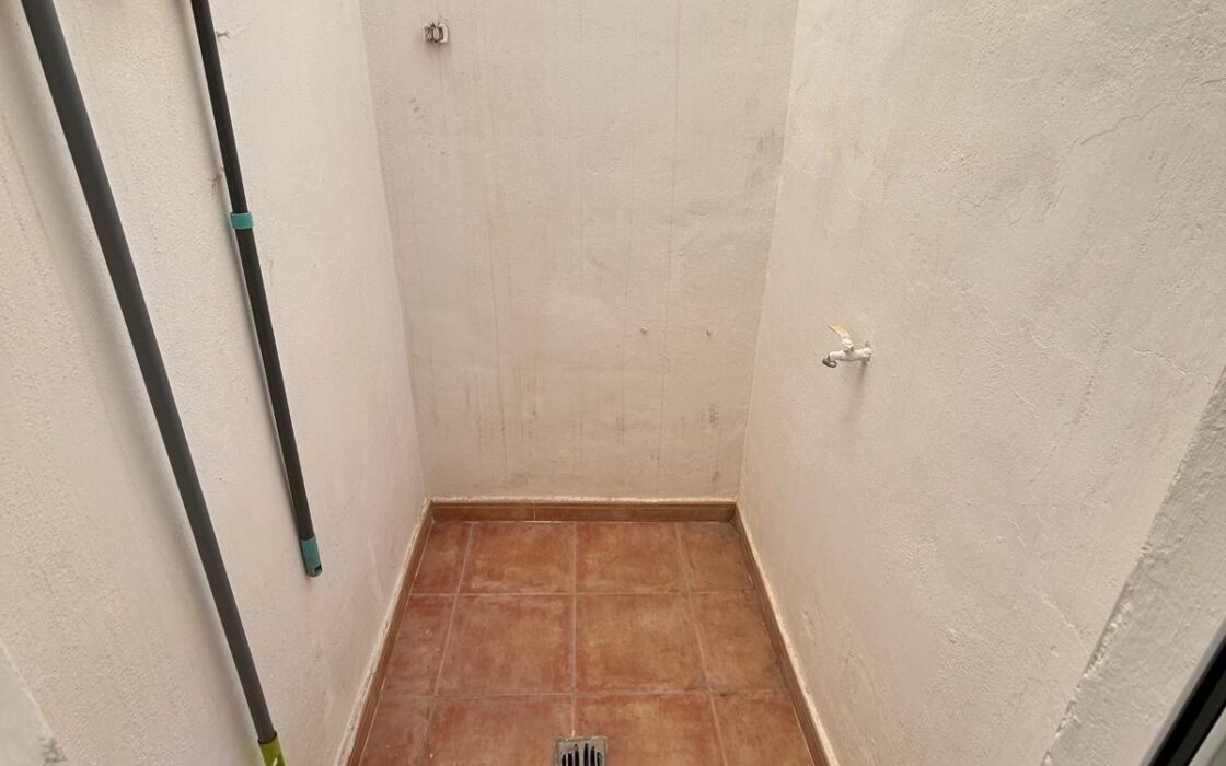 Дуплекс в Торревьехе 74 кв.м с террасой у моря