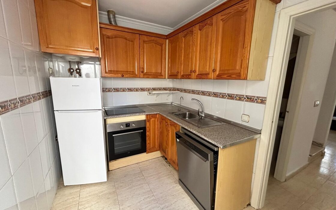 Дуплекс в Торревьехе 74 кв.м с террасой у моря