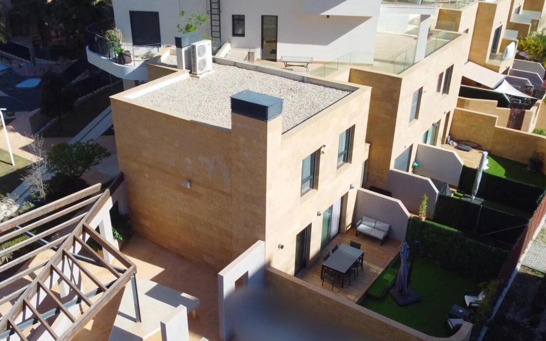 Елітна квартира біля моря в Бенідормі, 4 спальні, 142 кв.м