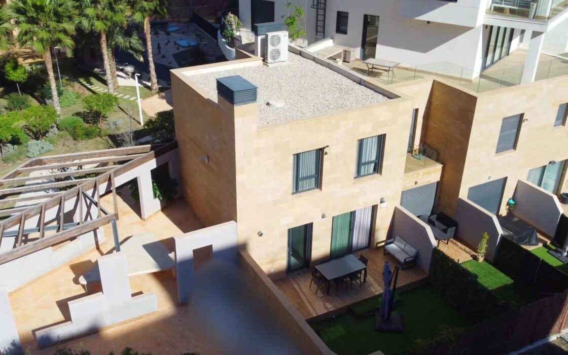 Елітна квартира біля моря в Бенідормі, 4 спальні, 142 кв.м