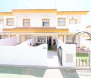 Дуплекс с террасой в Пилар де ла Орадада 75 кв.м у моря