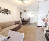 Дуплекс с террасой в Пилар де ла Орадада 75 кв.м у моря