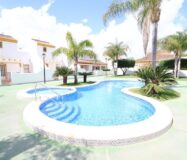 Дуплекс с террасой в Пилар де ла Орадада 75 кв.м у моря