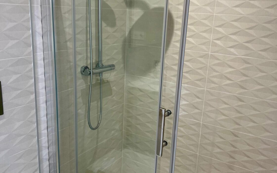 Вилла в Полопе с террасой и видом на море 3 спальни 94 кв.м