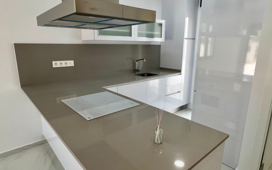 Вилла в Полопе с террасой и видом на море 3 спальни 94 кв.м