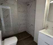 Таунхаус в Олива Нова 140 кв.м с террасой у моря