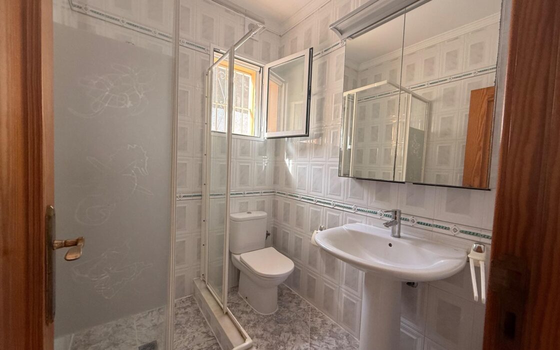 Вилла с панорамным видом на море в Кальпе, 384 кв.м, 4 спальни