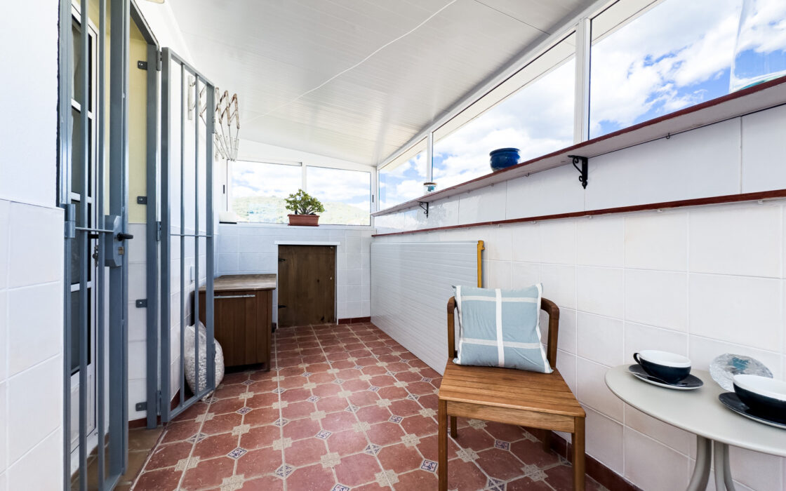 Дуплекс-пентхаус 124 кв.м у моря в Пуэрто-де-ла-Дукесе