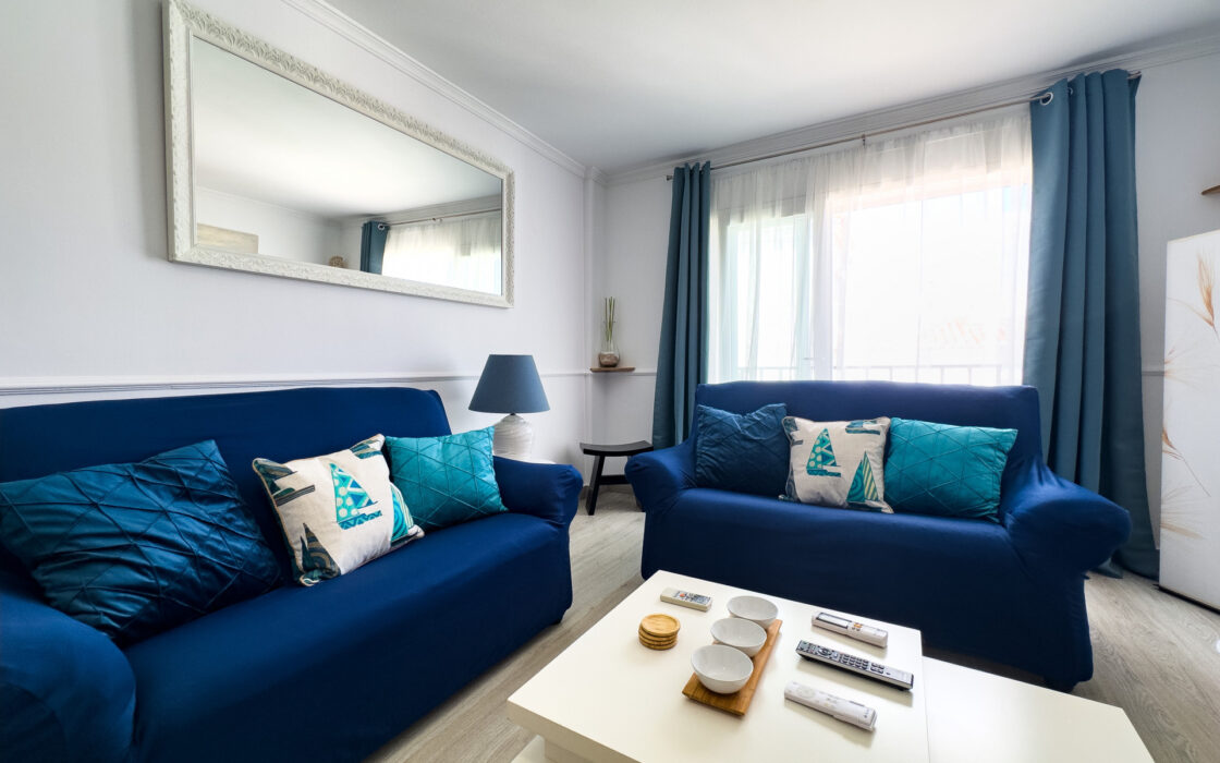 Дуплекс-пентхаус 124 кв.м у моря в Пуэрто-де-ла-Дукесе