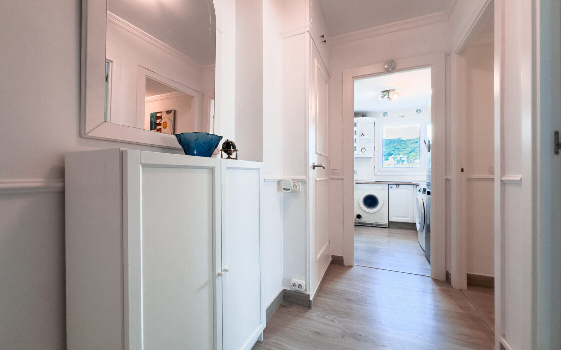 Дуплекс-пентхаус 124 кв.м у моря в Пуэрто-де-ла-Дукесе