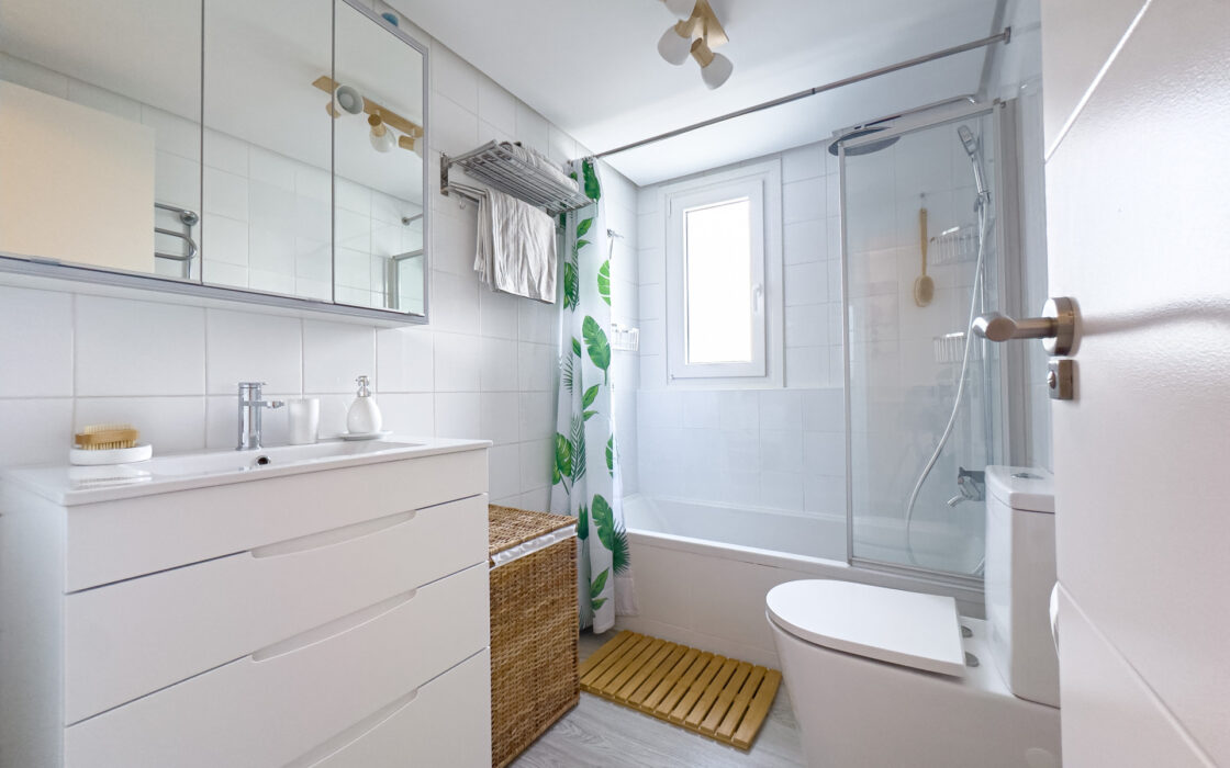 Дуплекс-пентхаус 124 кв.м у моря в Пуэрто-де-ла-Дукесе