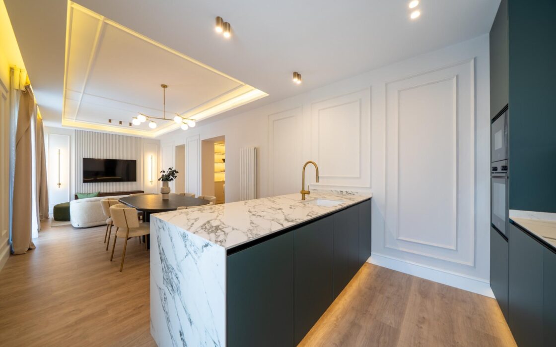 Апартаменты 121 кв.м в Мадриде с балконом и лифтом