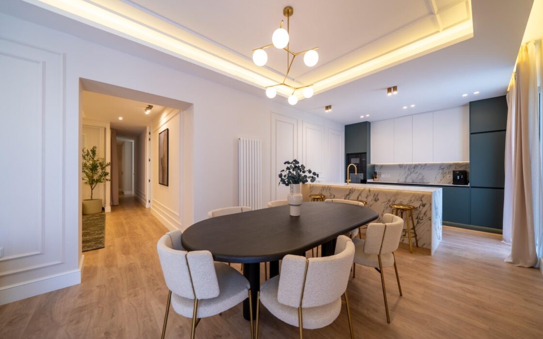 Апартаменты 121 кв.м в Мадриде с балконом и лифтом