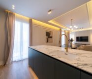 Апартаменты 121 кв.м в Мадриде с балконом и лифтом