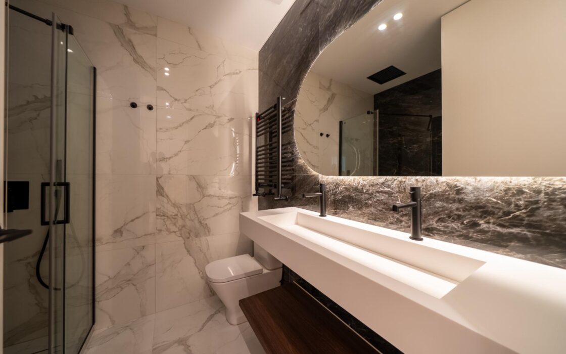 Апартаменты 121 кв.м в Мадриде с балконом и лифтом