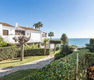 Таунхаус у моря с 2 спальнями в Эстепоне 97 кв.м