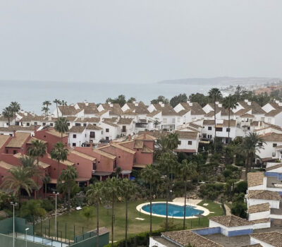 Таунхаус у моря з 2 спальнями в Естепоні 97 кв.м