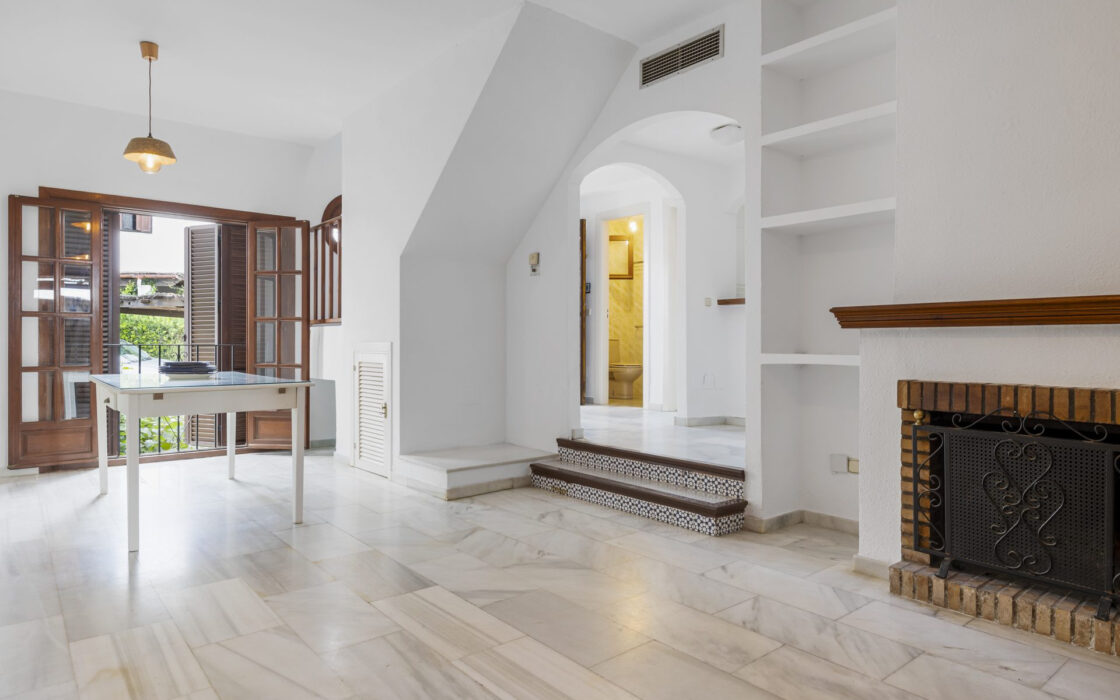 Таунхаус у моря с 2 спальнями в Эстепоне 97 кв.м