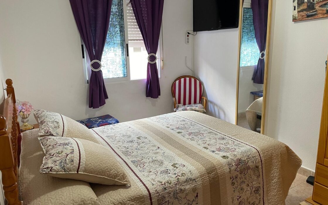 Квартира в Торревьехе 56 кв.м з басейном та терасою