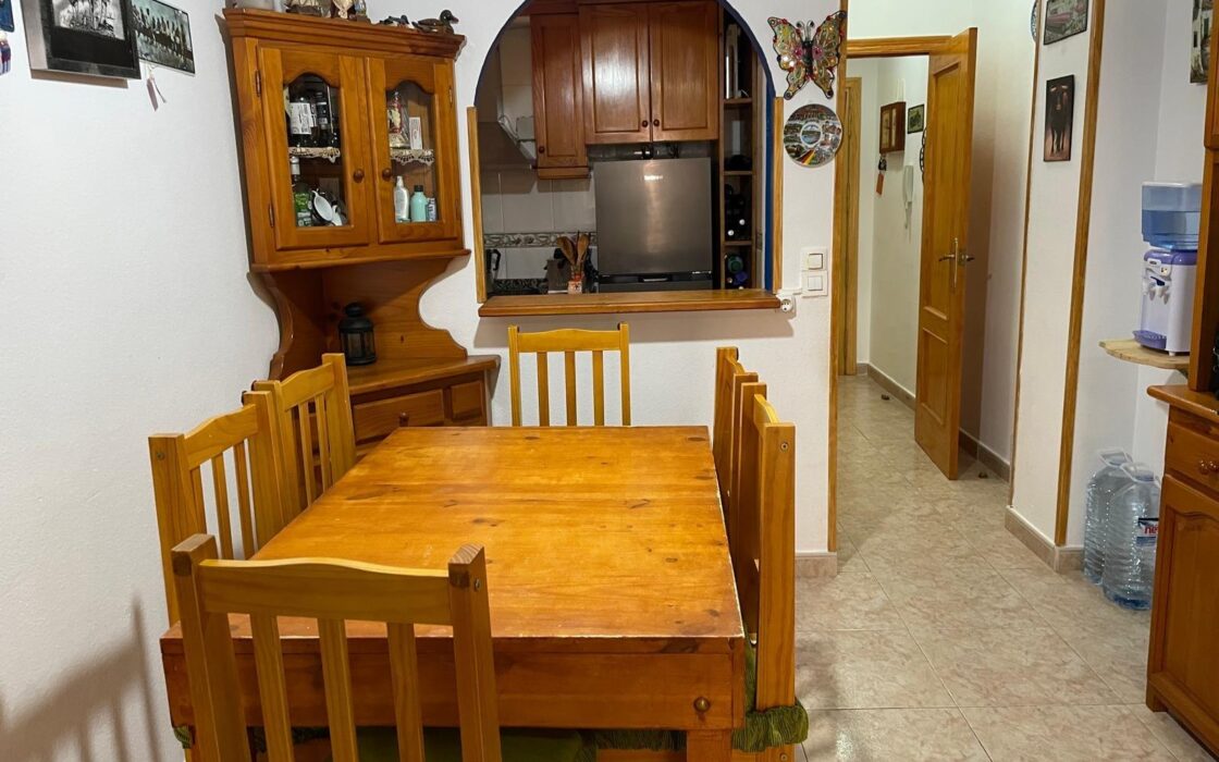 Квартира в Торревьехе 56 кв.м з басейном та терасою